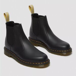 Dr Martens Vegan 2976 Felix Chelsea Boots - Size 10